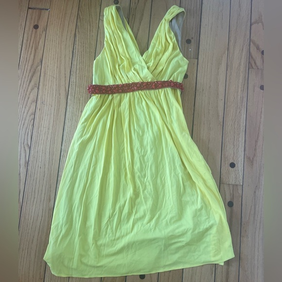 Vera Wang Lavender label yellow cross front dress red beaded belt size 4 - Picture 1 of 8